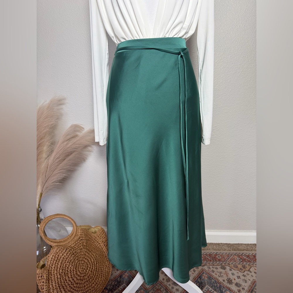 HYFVE - Elegant Teal Skirt - Women - Picture 9 of 13